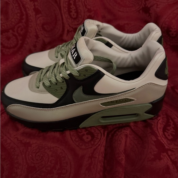 Nike Air Max Men’s Size 12 - Picture 2 of 5